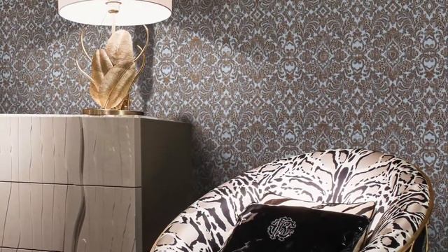 Обои Emiliana Parati Roberto Cavalli 7 смотреть онлайн