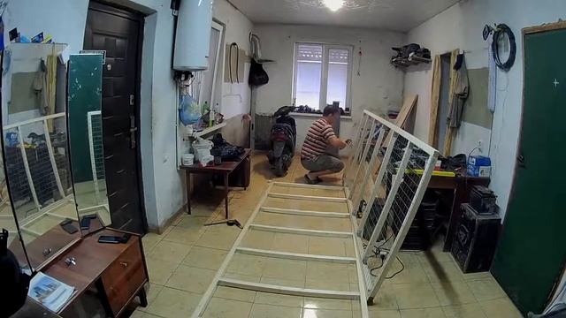 Строю новые клетки кроликам часть 1-ая