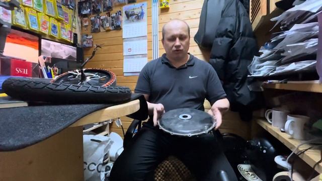 Вскрыли моторколесо inmotion v8F и весьма расстроились.. Пробег 300км.:( Подскажите, что делать? смотреть онлайн