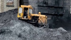 работа бульдозера на шахте Лутугина