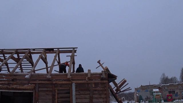 Разборка шиферной крыши. смотреть онлайн