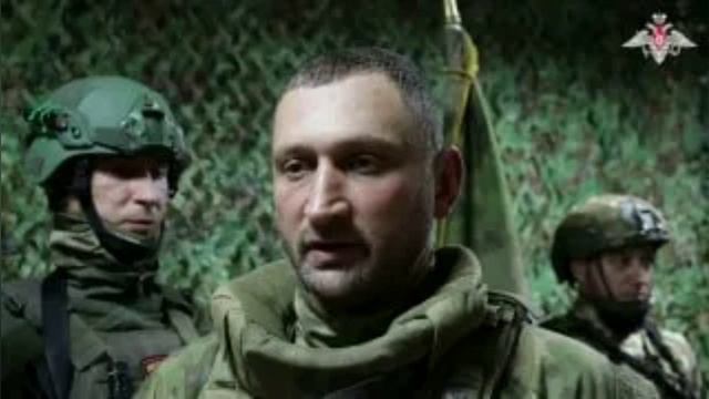 Командиры ещечетырех добровольческих подразделений подписали контрактыс представителем Минобороны Р