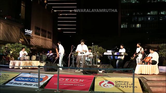 Indian Blues in Saxophone with MIDI controller via IPad at Orion Mall, Bangalore смотреть онлайн