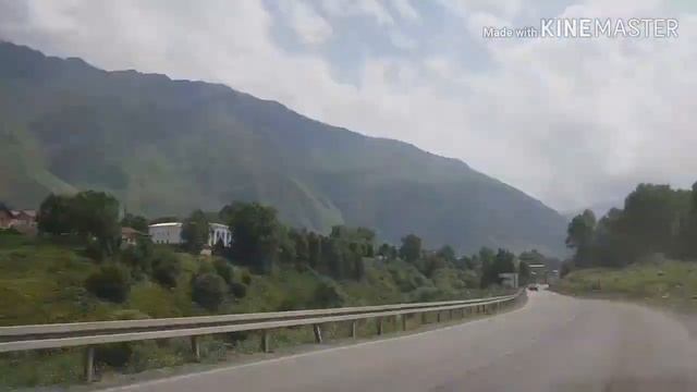 6 день. Приехали в Грузию. Степанцминда. Казбек. Едем через облака в Тбилиси смотреть онлайн