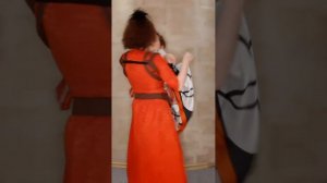 Когда нам грустно - мы наряжаемся и танцуем