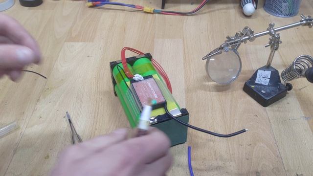 Акумулятор ? для ДБЖ 12v 15ah на елементах Lifepo4 формату 33140 Bak