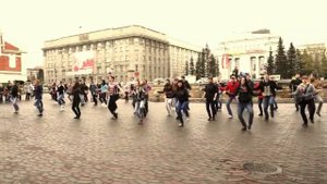 Танцевальный флешмоб в Новосибирске 5 мая.mp4