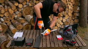 Аккумуляторная самозатачивающаяся цепная пила Oregon CS300