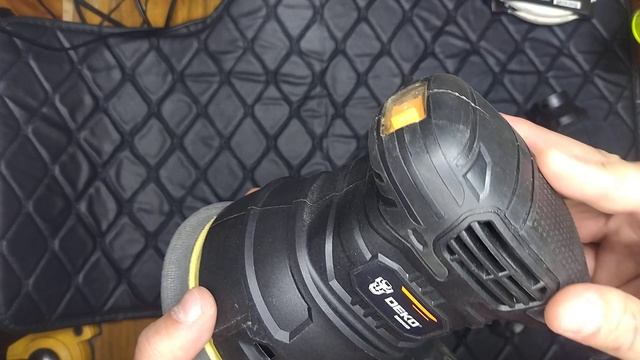 Обзор орбитальной шлифмашинки DEKO DKSD125J1 смотреть онлайн