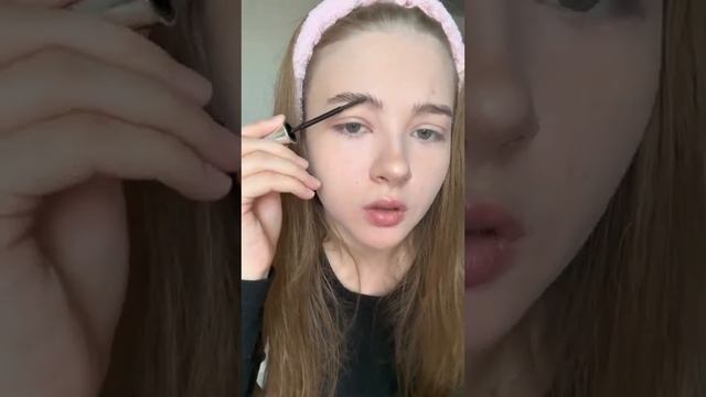 Гаечка показала свой макияж для стрима смотреть онлайн