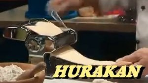 Приготовление лапши с помощью лапшерезки Hurakan HKN-RE 150