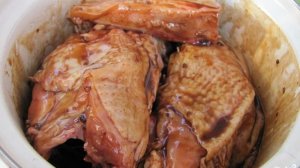 Курица кусочками в соусе в духовке