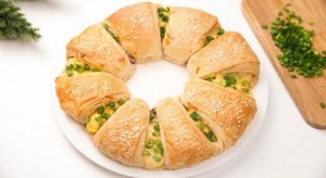 БЫСТРЫЙ Пирог из СЛОЕНОГО ТЕСТА - Рецепт очень ЛЕНИВОГО ПИРОГА который понравится ВСЕМ!