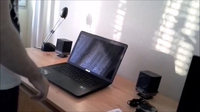 Asus X751M Laptop Unboxing & Review смотреть онлайн