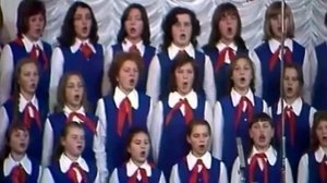 Гайдар шагает впереди. Хор Попова.