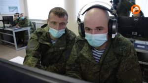 Один из тех, кто сегодня принимает поздравления – Герой России Юрий Дюдя