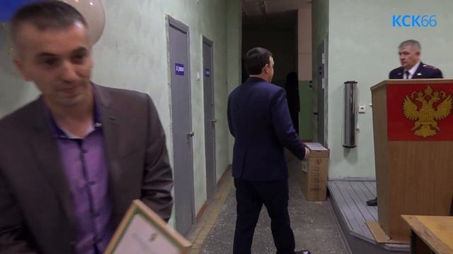 Награждение сотрудников линейного отдела полиции на ст. Красноуфимск смотреть онлайн