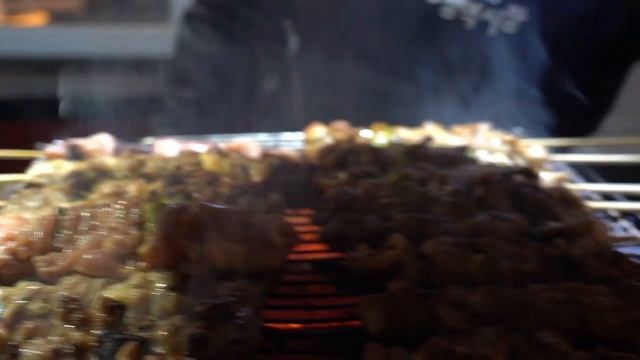 Шашлык из курицы - гриль Grilled chicken Skewer смотреть онлайн