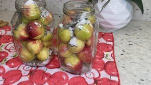 Очень вкусная заготовка из маринованного нектарина на зиму! За 5 мин!