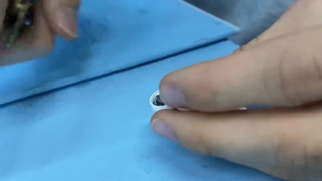 БЫСТРЫЙ РЕМОНТ НАУШНИКА AirPods Pro 2?? смотреть онлайн