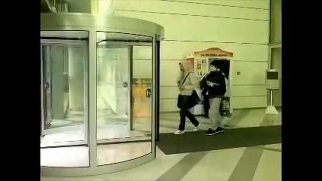 grand mall varna assist.wmv смотреть онлайн