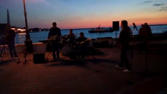 Рояль в Кустах-I Can’t Dance смотреть онлайн