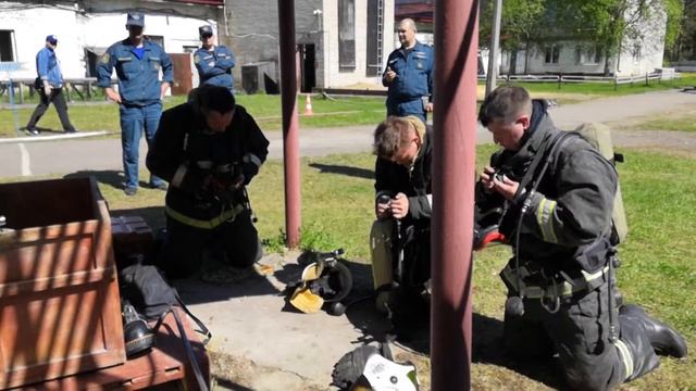 Соревнования среди звеньев ГДЗС Лодейнопольского и Подпорожского районов смотреть онлайн