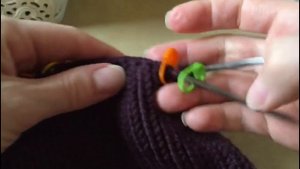 ШАПКА БИНИ С УДЛИНЕННОЙ И СТИЛЬНОЙ МАКУШКОЙ / ТРЕНД ОСЕНЬ 2019. KNITTED HAT