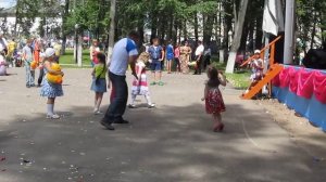 Ариша и Ульяна на Дне города в Западной Двине.