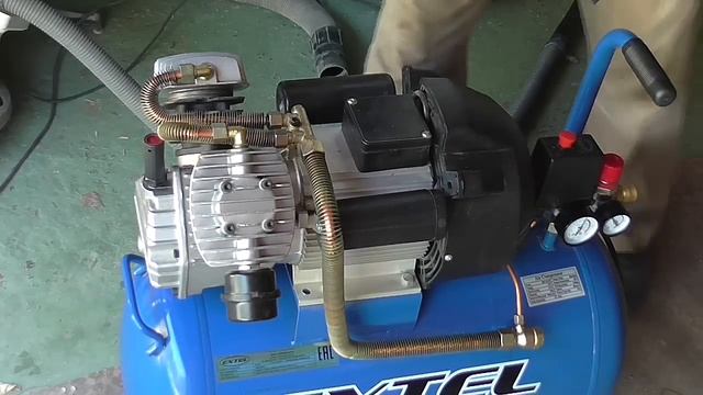 Двухцилиндровый компрессор. Два года эксплуатации. смотреть онлайн