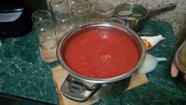 Томат на зиму из свежих помидоров. Простой и быстрый рецепт в домашних условиях с варкой без уксуса