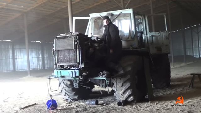 Мой Т-150К пустил дым, после ремонта сцепления. Загрузка ЗИЛа удобрением. смотреть онлайн