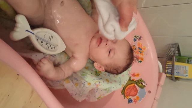 Соня купается 28.02.15