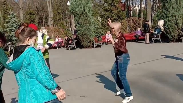 С Днём Рождения Люба!!!Пусть всегда будет праздник!!! смотреть онлайн