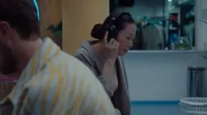 Sennheiser MOMENTUM 4 Wireless Headphones - Introducing