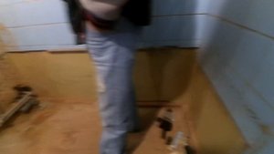 Когда лучше ставить инсталляцию и бойлер Разводка труб в санузле Подготовка к отделке