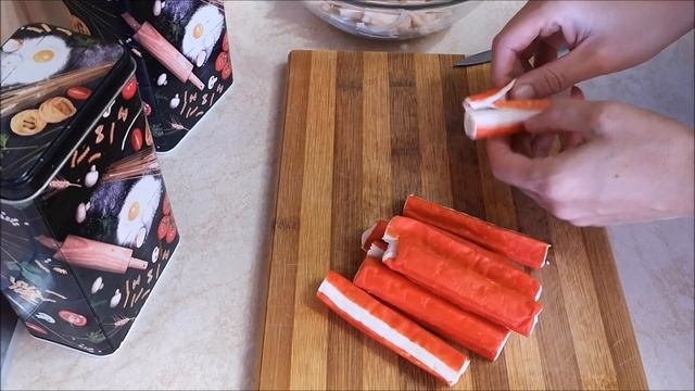 Салат с Крабовыми Палочками, Ветчиной и Кальмарами ИЗУМЛЕНИЕ . Новогодний стол 2022 Меню