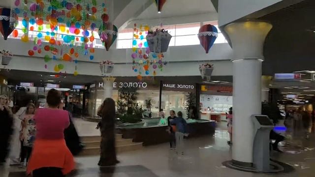 Анапа. тц Красная площадь. 19.05.19г смотреть онлайн