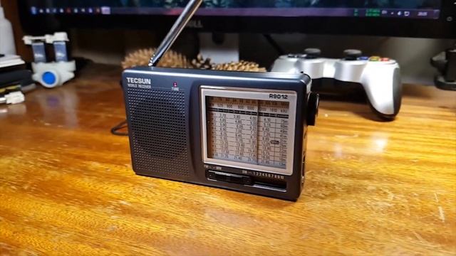 Радиоприёмник Tecsun R9012 с Алиэкспресс своеобразный VEF но попроще смотреть онлайн