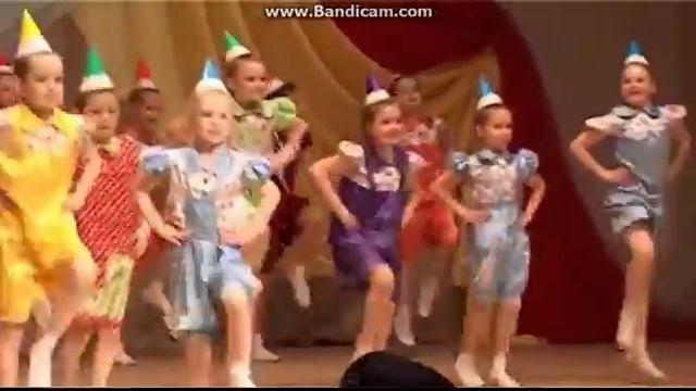 Задорный, веселый танец!