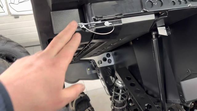 Самый большой квадроцикл Brp Outlander 6x6  1000 xu в линейке Canam