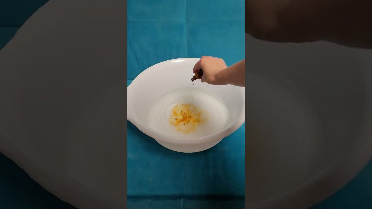 Как удалить запах мочи с дивана. #запах #моча #запахмочи #запахживотного #домашниеживотные