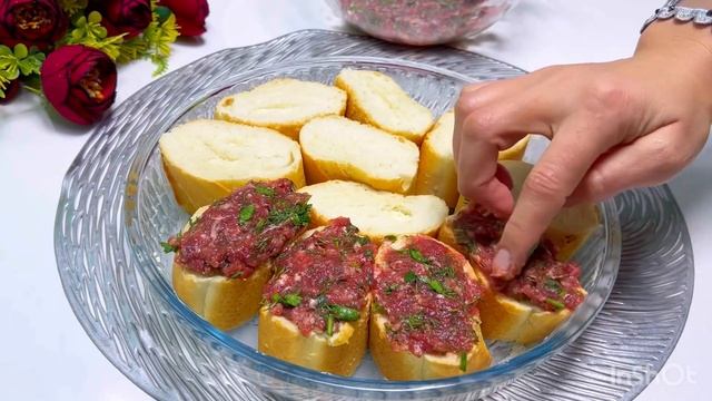 Готовлю детям ВМЕСТО БЕЛЯШЕЙ! Съедают МГНОВЕННО, даже остыть НЕ УСПЕВАЮТ! смотреть онлайн