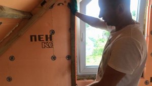 Деревянная обрешетка под гипсокартон из бруса 50х50. Wooden crate for drywall made of 50x50 timber.