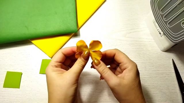 МК/ Цветы из фоамирана. Заколка для себя!!!
