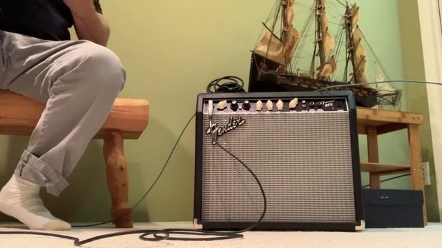 A cheap guitar deserves a cheap amp смотреть онлайн