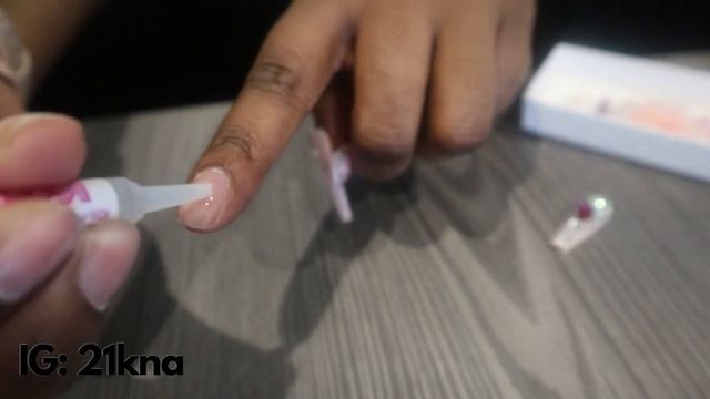 How To Apply Press-On Nails | Feat: 21knails.london | SASS EXPLORE смотреть онлайн