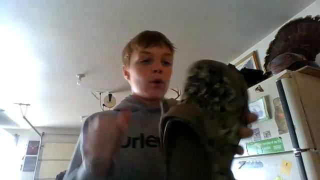 WATCH THIS VIDEO BEFORE YOU BUY CROCS смотреть онлайн