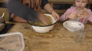 Лакомство для птиц  Съедобная кормушка