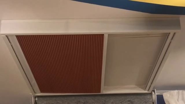 Потолочные шторы плиссе с электроприводом для мансардных окон